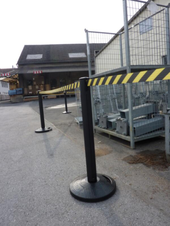 523835 - Gurtwarnständer